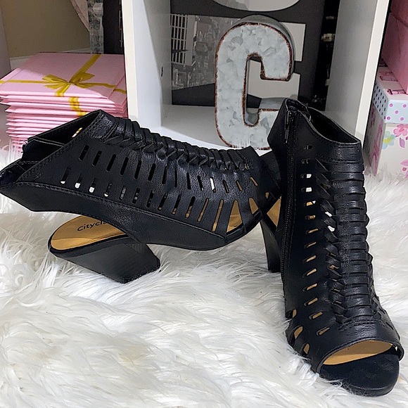 💎Booties💎 - Picture 2 of 2